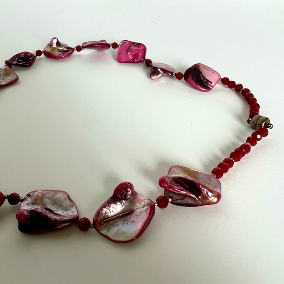 Vintage handcrafted mother of pearl necklace - Picture 3 of 5